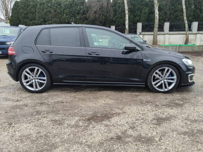 Volkswagen Golf Hybryda* Super wersja* Aktywny wydech VII (2012-)