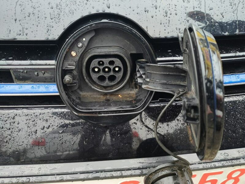 Volkswagen Golf Hybryda* Super wersja* Aktywny wydech VII (2012-)