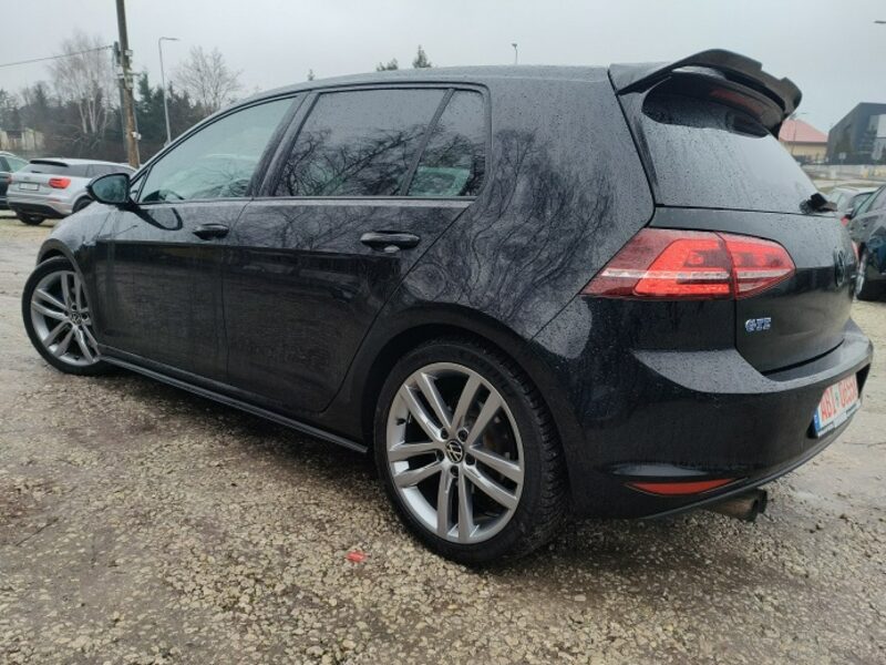 Volkswagen Golf Hybryda* Super wersja* Aktywny wydech VII (2012-)