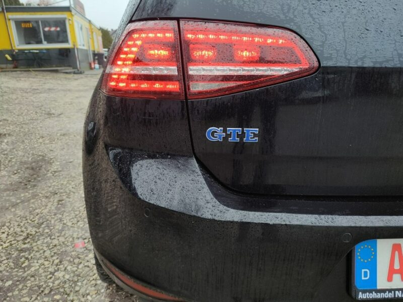 Volkswagen Golf Hybryda* Super wersja* Aktywny wydech VII (2012-)