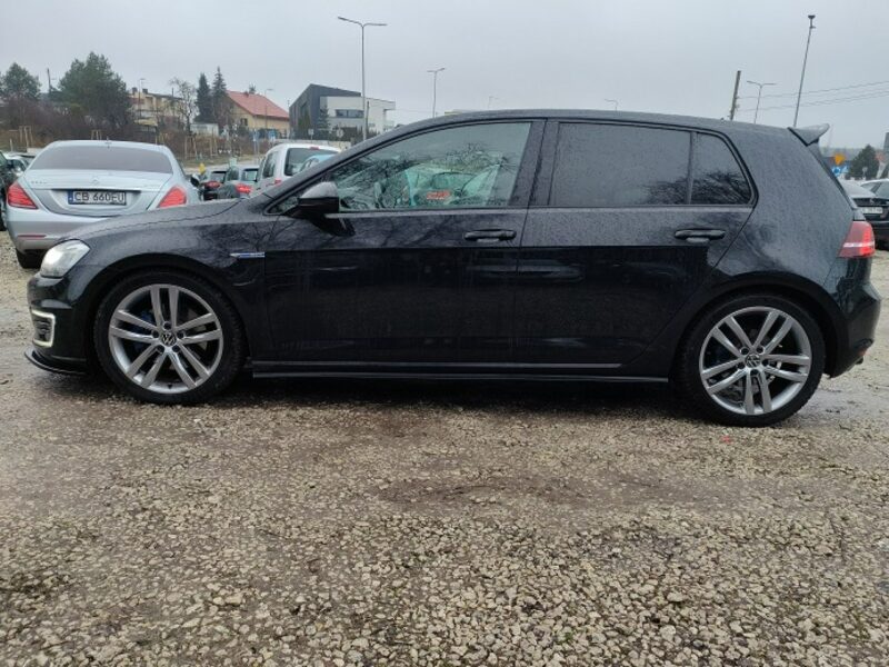Volkswagen Golf Hybryda* Super wersja* Aktywny wydech VII (2012-)