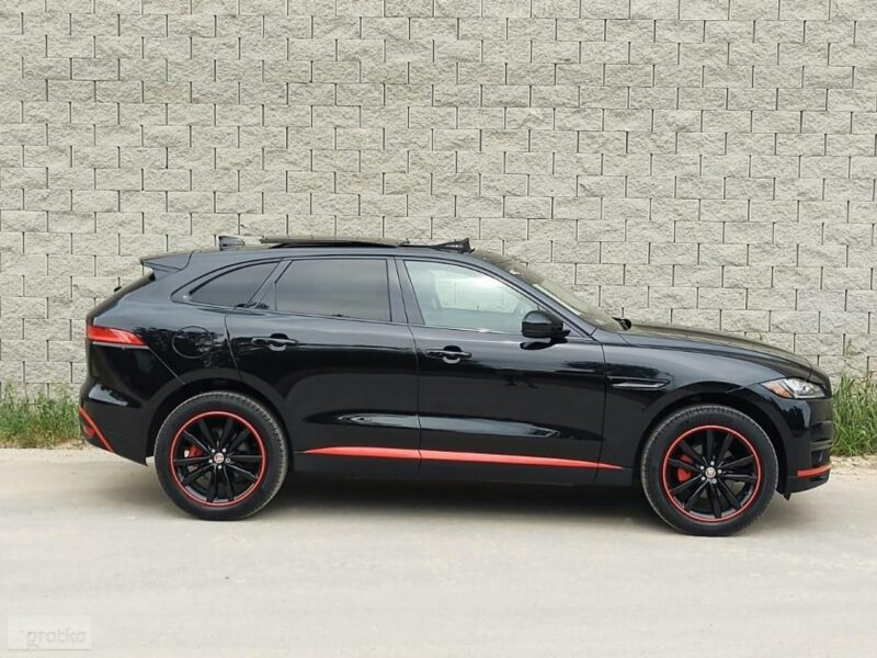 Jaguar F-PACE