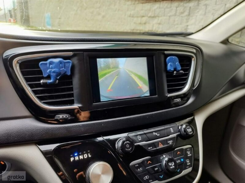 Chrysler Pacifica