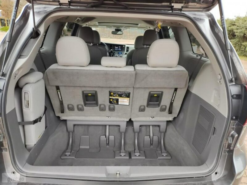 Toyota Sienna