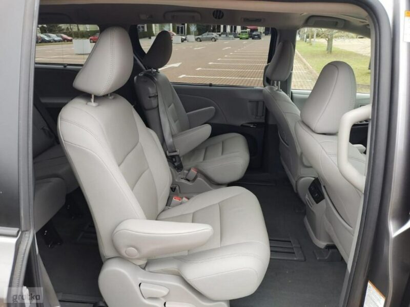 Toyota Sienna