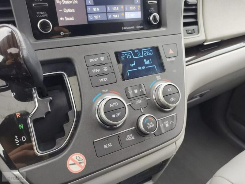Toyota Sienna