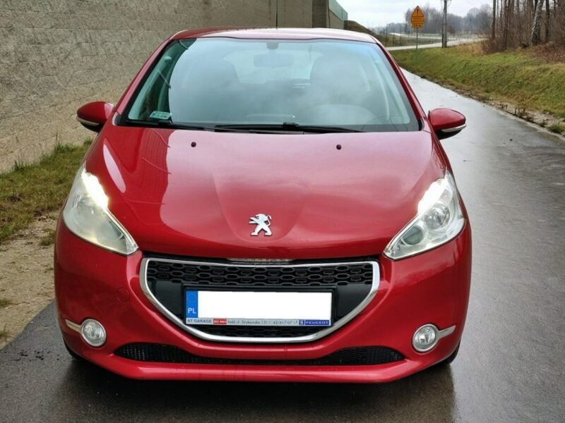 Peugeot 208