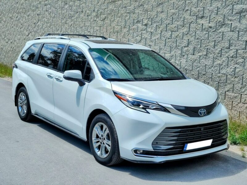 Toyota Sienna