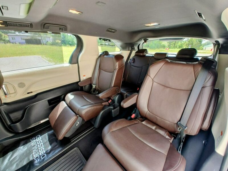 Toyota Sienna