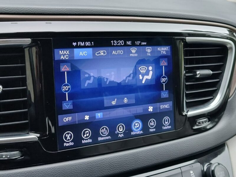 Chrysler Pacifica
