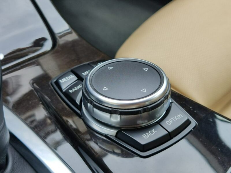 BMW 518