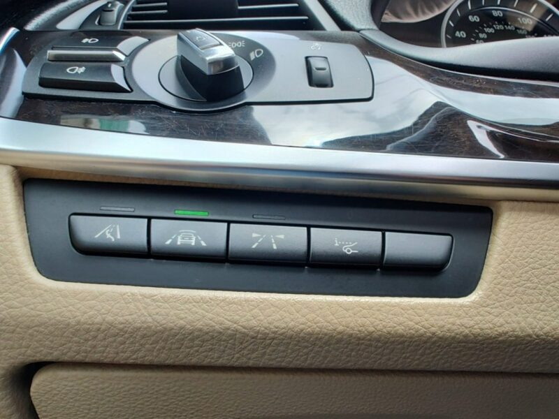 BMW 518