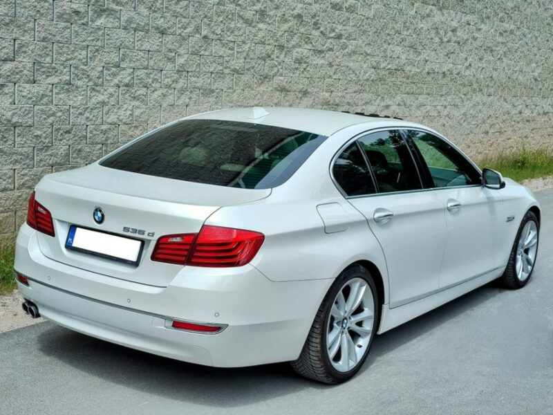 BMW 518