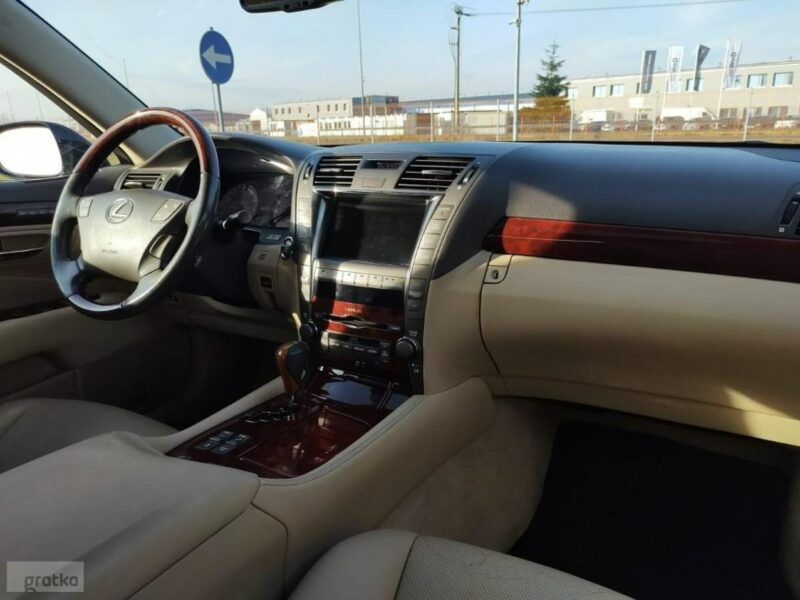 Lexus LS IV (2006-2017)