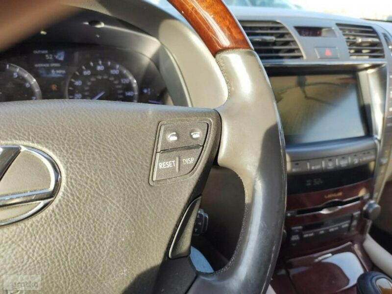 Lexus LS IV (2006-2017)