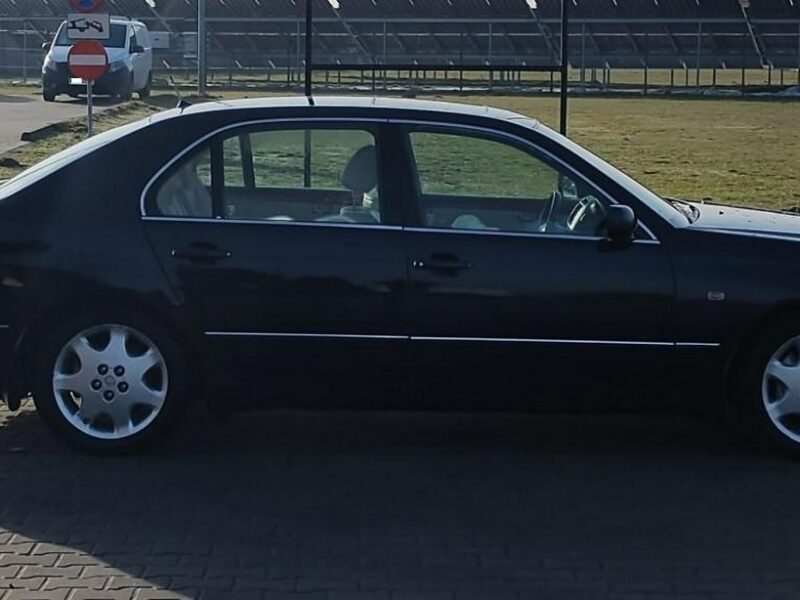 Lexus LS