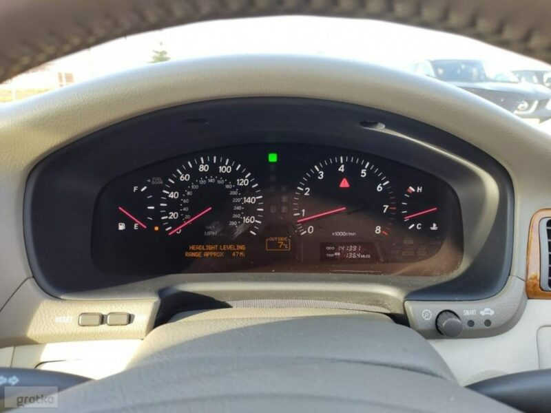 Lexus LS