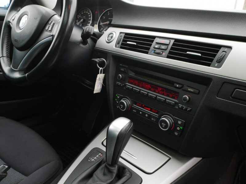BMW 320 E90 320i 163KM Sedan -Automat -Bardzo zadbany +Koło zimowe E90E91E92E93(2005-2012)