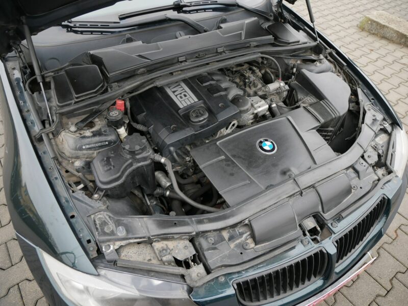 BMW 320 E90 320i 163KM Sedan -Automat -Bardzo zadbany +Koło zimowe E90E91E92E93(2005-2012)