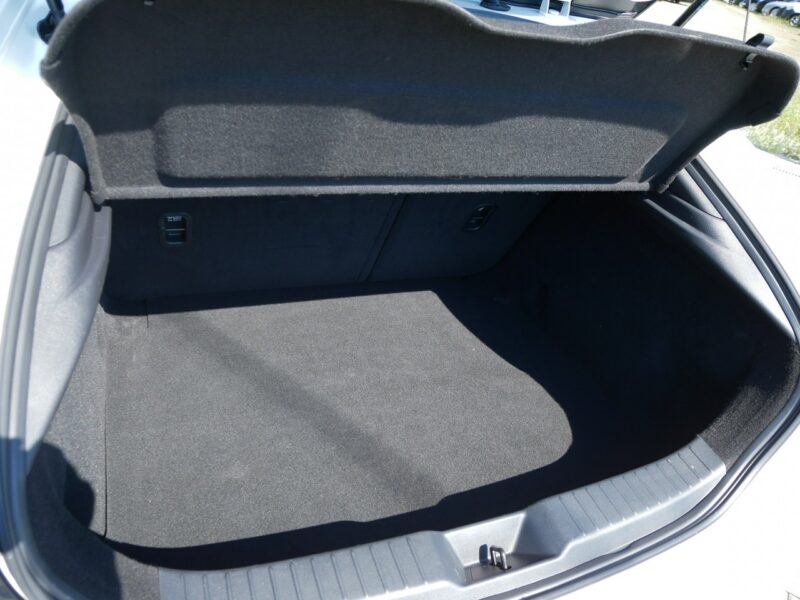 Mazda 3 FL 2.0 E-Skyactiv-X 186KM M-Hybrid Automat +LED +Navi -Kamera -Zobacz IV (2019-)
