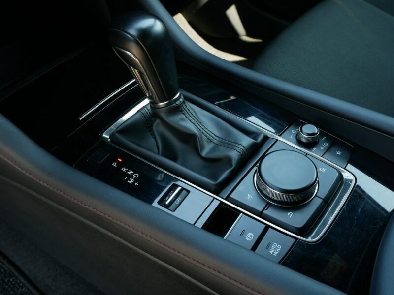 Mazda 3 FL 2.0 E-Skyactiv-X 186KM M-Hybrid Automat +LED +Navi -Kamera -Zobacz IV (2019-)