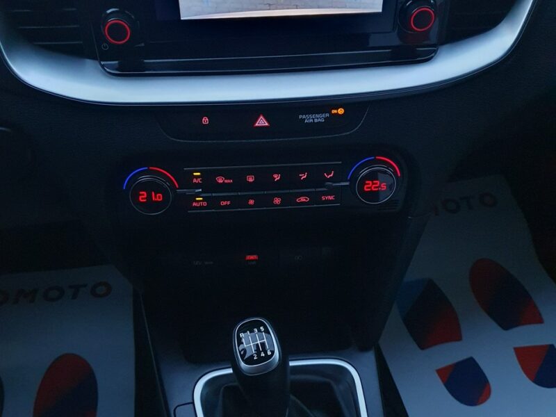 Cupra Ateca FV23% automat 300KM 4x4 alcantara virtual kamera BeatsAudio grzane fot