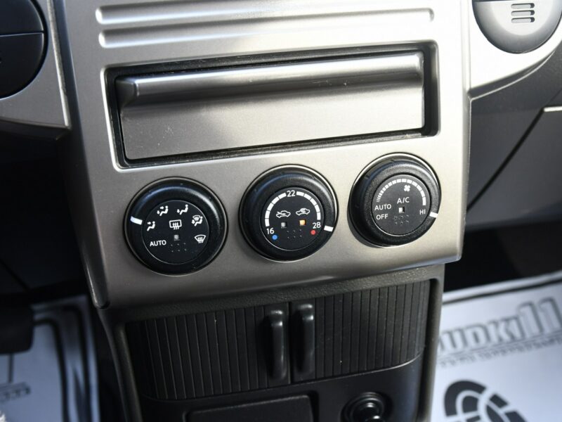 Nissan X-Trail 2,0benzyna. Klimatronic.Hak.Manual.El.szyby.Centralka.Kredyt.OKAZJA I (2001-2007)