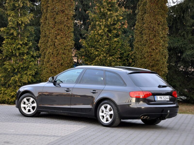 Audi A4 2.0TDI(143KM)*Xenon*Led*Klimatronik*Chrom*Welur*Reling*Parktr.*Alu16" B8 (2007-2015)