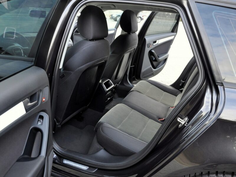 Audi A4 2.0TDI(143KM)*Xenon*Led*Klimatronik*Chrom*Welur*Reling*Parktr.*Alu16" B8 (2007-2015)