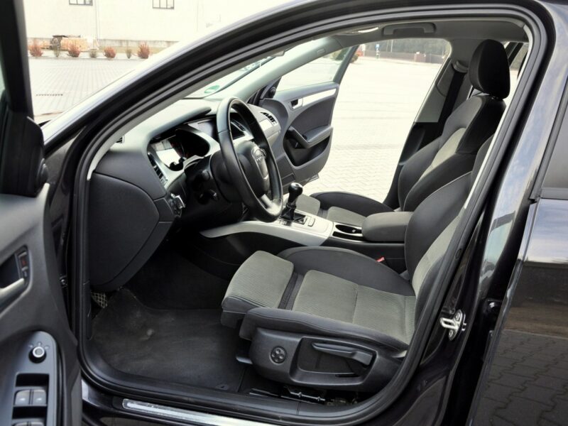 Audi A4 2.0TDI(143KM)*Xenon*Led*Klimatronik*Chrom*Welur*Reling*Parktr.*Alu16" B8 (2007-2015)