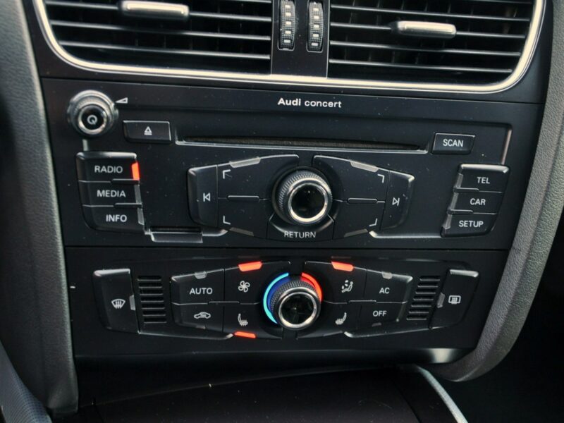 Audi A4 2.0TDI(143KM)*Xenon*Led*Klimatronik*Chrom*Welur*Reling*Parktr.*Alu16" B8 (2007-2015)