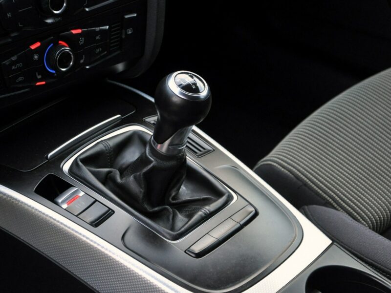 Audi A4 2.0TDI(143KM)*Xenon*Led*Klimatronik*Chrom*Welur*Reling*Parktr.*Alu16" B8 (2007-2015)