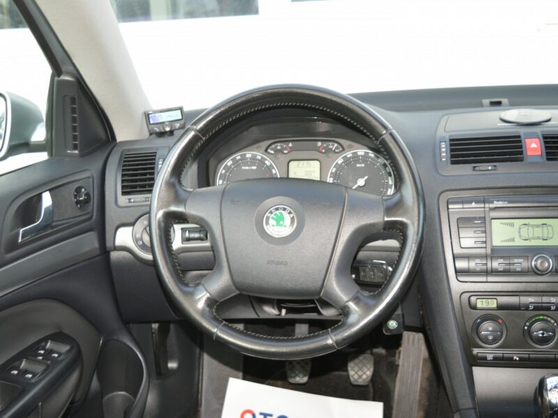 Škoda Octavia 1.9 TDI BXE Serwis Klimatronik 232 tys.km. II (2004-2013)
