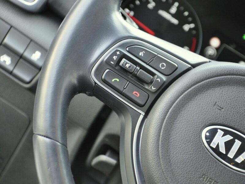 Kia Sportage 1.7 CRDi 141KM XL/Navi/Kamera/SerwisASO/Alufelgi/PółSkóry IV (2016-2021)