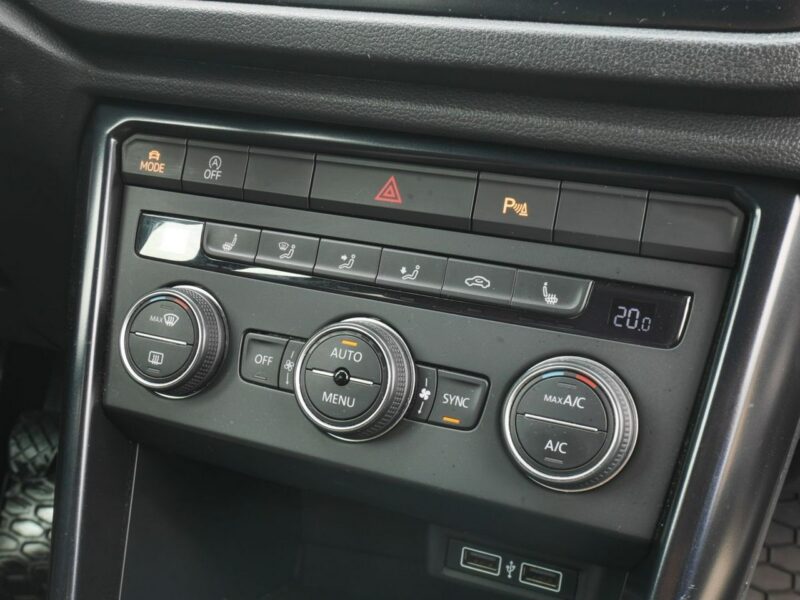 Volkswagen T-Roc 1.0 TSI 115KM [Eu6] -Navi -Grzane fotele -Asystenci -Euro 6 -Zobacz