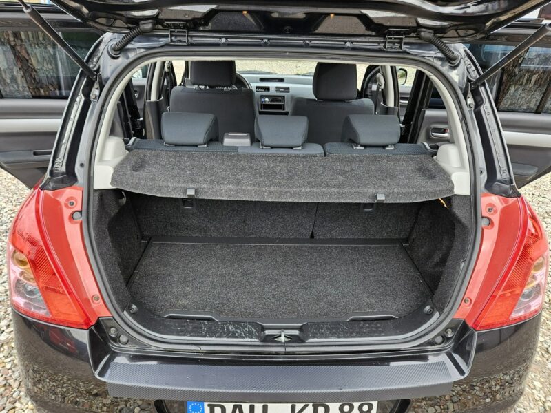 Suzuki Swift Opłacony Zdrowy Zadbany Serwisowany Po Serwisie 1 Wł IV (2004-2010)