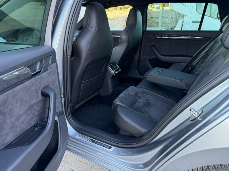 Škoda Superb 19r. 2.0 TDI 190KM DSG Sportline bezwypadkowa super stan, wyposażenie III (2015-2023)