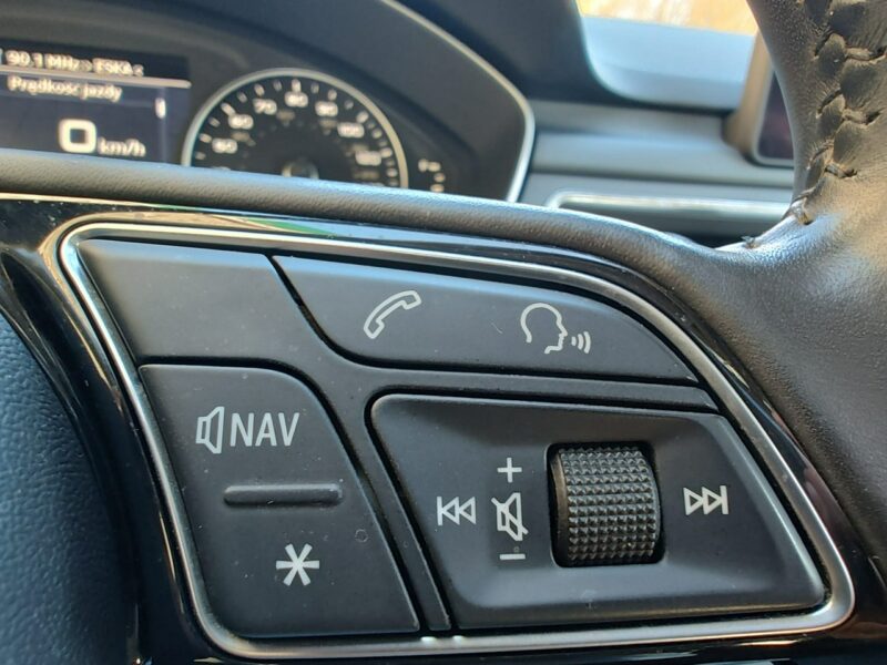Audi A4 B9 (2015-)