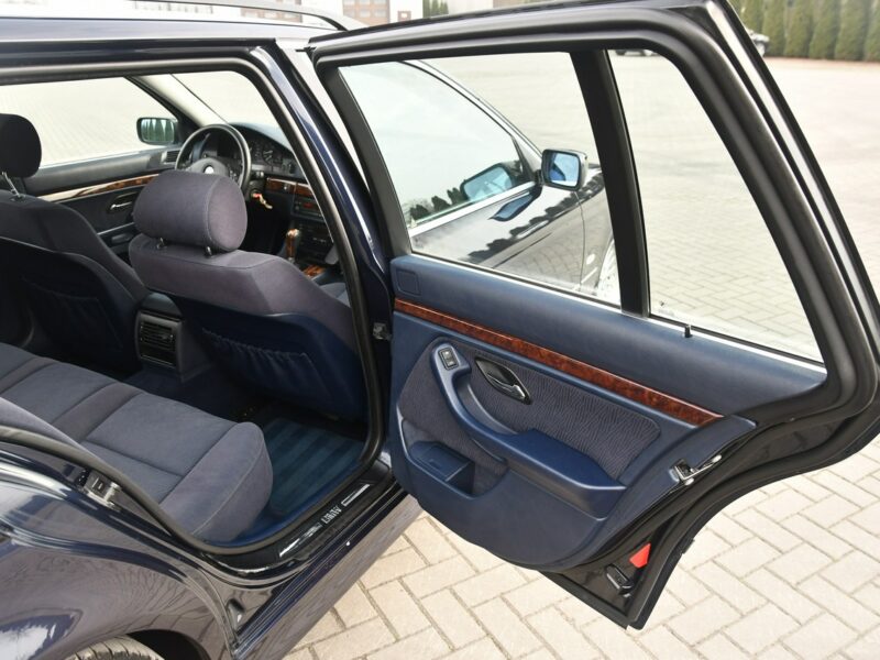 BMW 523 2,5Benz Dudki11 Automat,Alu,Parktronic.Tempomat.kredyt.OKAZJA E39 (1996-2003)