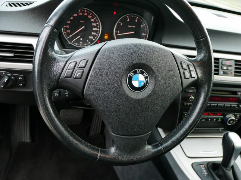 BMW 318 2.0 318i 143KM Kombi -Automat - Nowy rozrząd -Bardzo zadbana -Zobacz E90 (2005-2012)