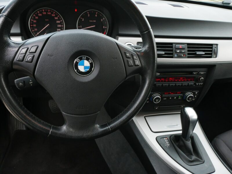 BMW 318 2.0 318i 143KM Kombi -Automat - Nowy rozrząd -Bardzo zadbana -Zobacz E90 (2005-2012)