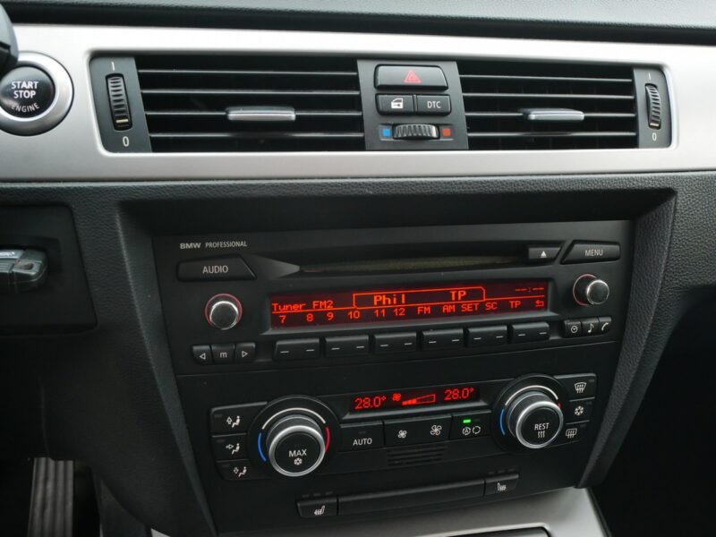 BMW 318 2.0 318i 143KM Kombi -Automat - Nowy rozrząd -Bardzo zadbana -Zobacz E90 (2005-2012)
