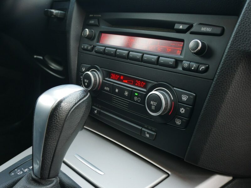 BMW 318 2.0 318i 143KM Kombi -Automat - Nowy rozrząd -Bardzo zadbana -Zobacz E90 (2005-2012)