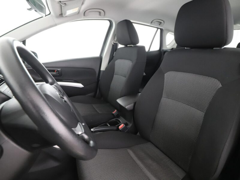 Suzuki SX4 S-Cross klimatyzacja grzane fotele multifunkcja