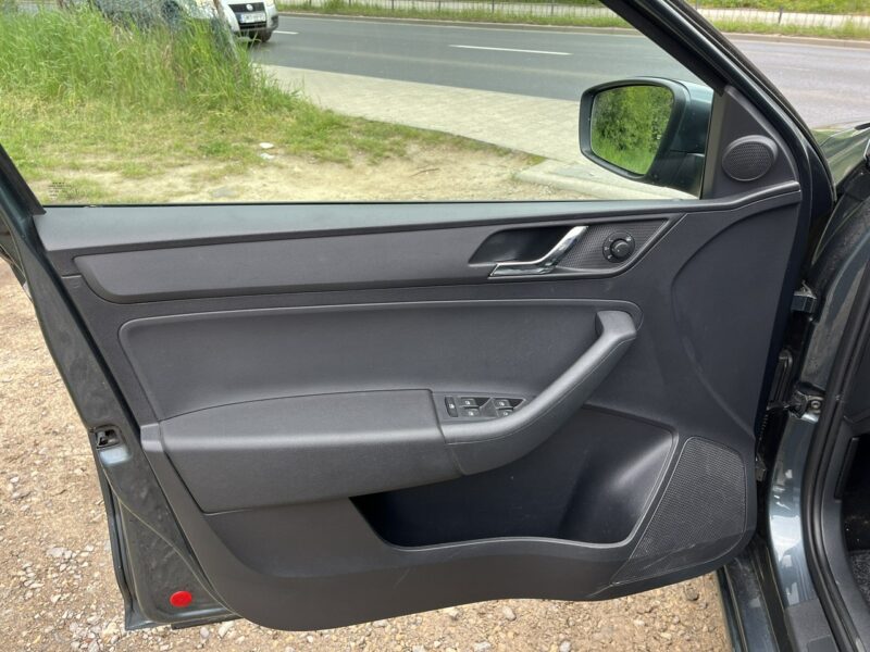 Škoda RAPID 1.4 1wł Oryginal Lakier CLimatronic KS Serw Stan BDB Bezwypadk Opłacon