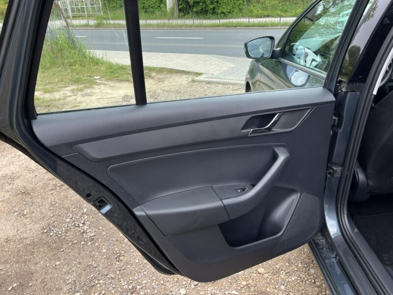 Škoda RAPID 1.4 1wł Oryginal Lakier CLimatronic KS Serw Stan BDB Bezwypadk Opłacon