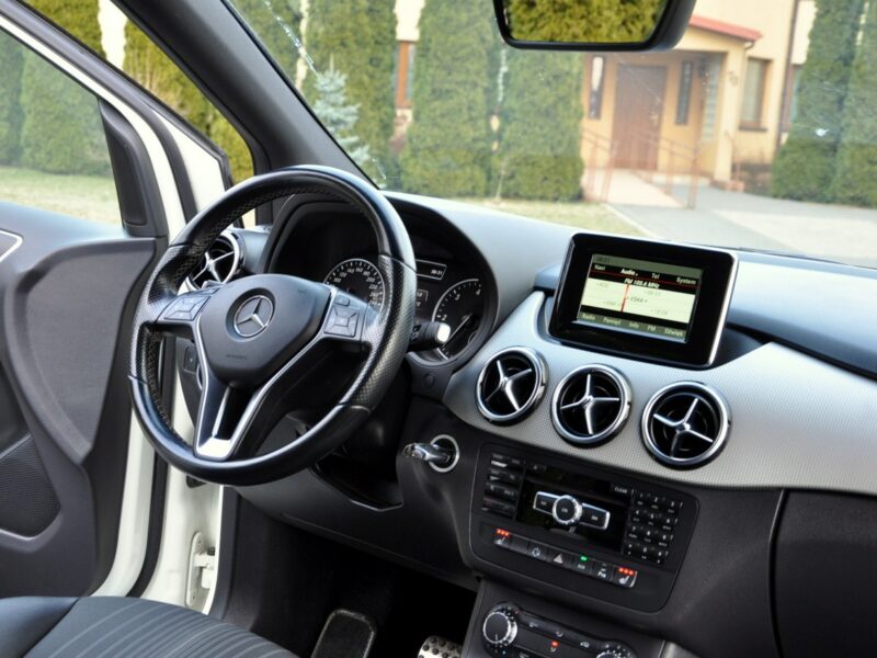Mercedes B 220 2.2CDI(170KM)*Radar*Xenon*Led*Duża Navi*Kamera*Skóry*2xParkt*Alu17"ASO W246 (2011-)