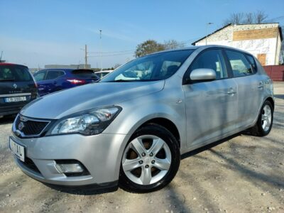 Kia Cee'd Navigacja!Kamera!Klimatronik!Parktronik!tylko 127.000 km I (2006-2012)