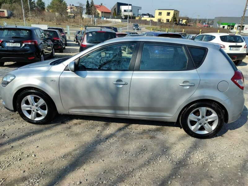 Kia Cee'd Navigacja!Kamera!Klimatronik!Parktronik!tylko 127.000 km I (2006-2012)