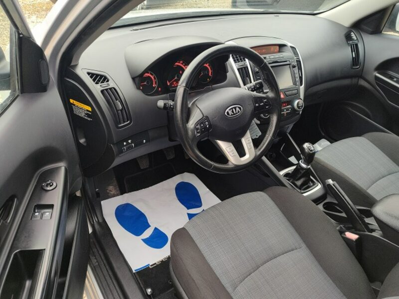 Kia Cee'd Navigacja!Kamera!Klimatronik!Parktronik!tylko 127.000 km I (2006-2012)